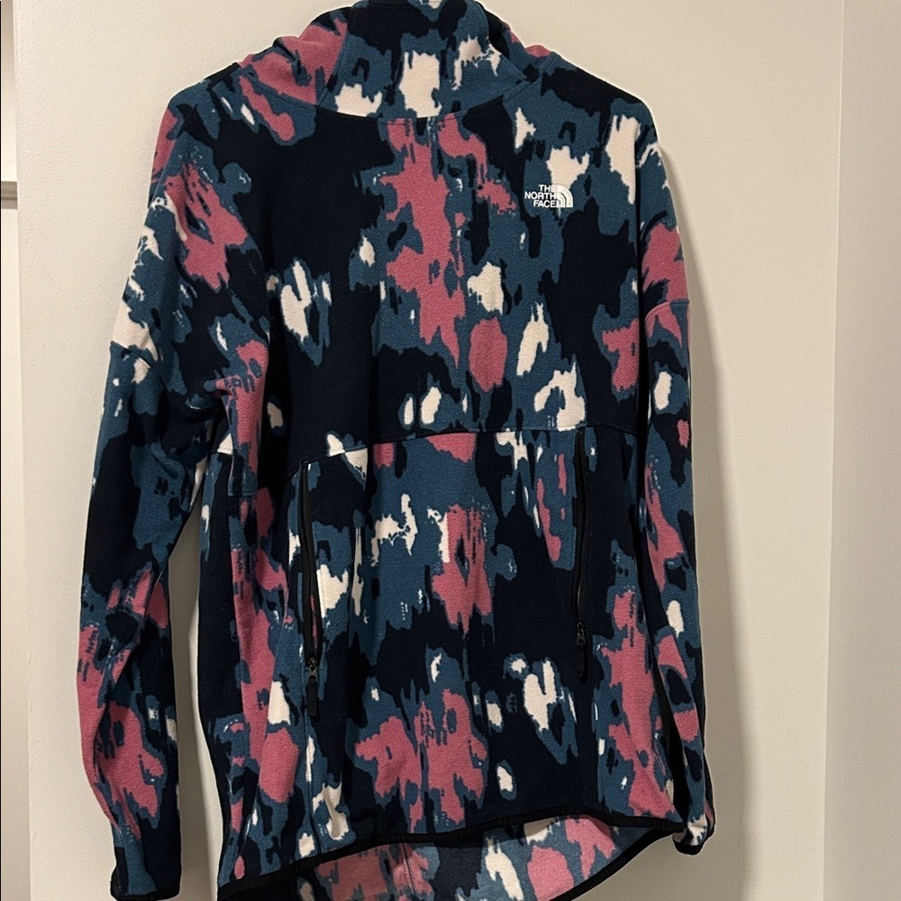 The North Face Women's Printed TKA Glacier Pullover Hoodie Blue Pink Sz M